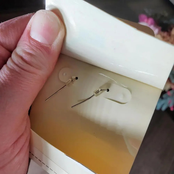 NWT Sonoma Life + Style Purple Dangle Earrings - Picture 3 of 6